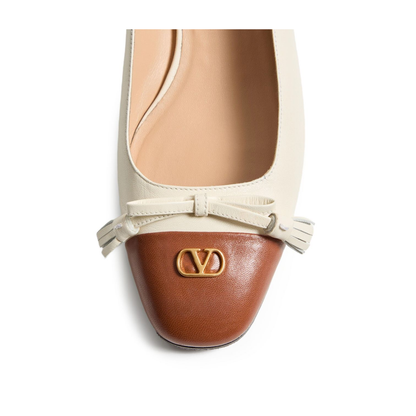 Off-White Brown Leather Toe Cap Tassel Detailing Gold-Tone Logo Accent Low Block Heel