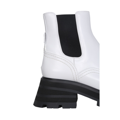 Wander Chelsea Boots