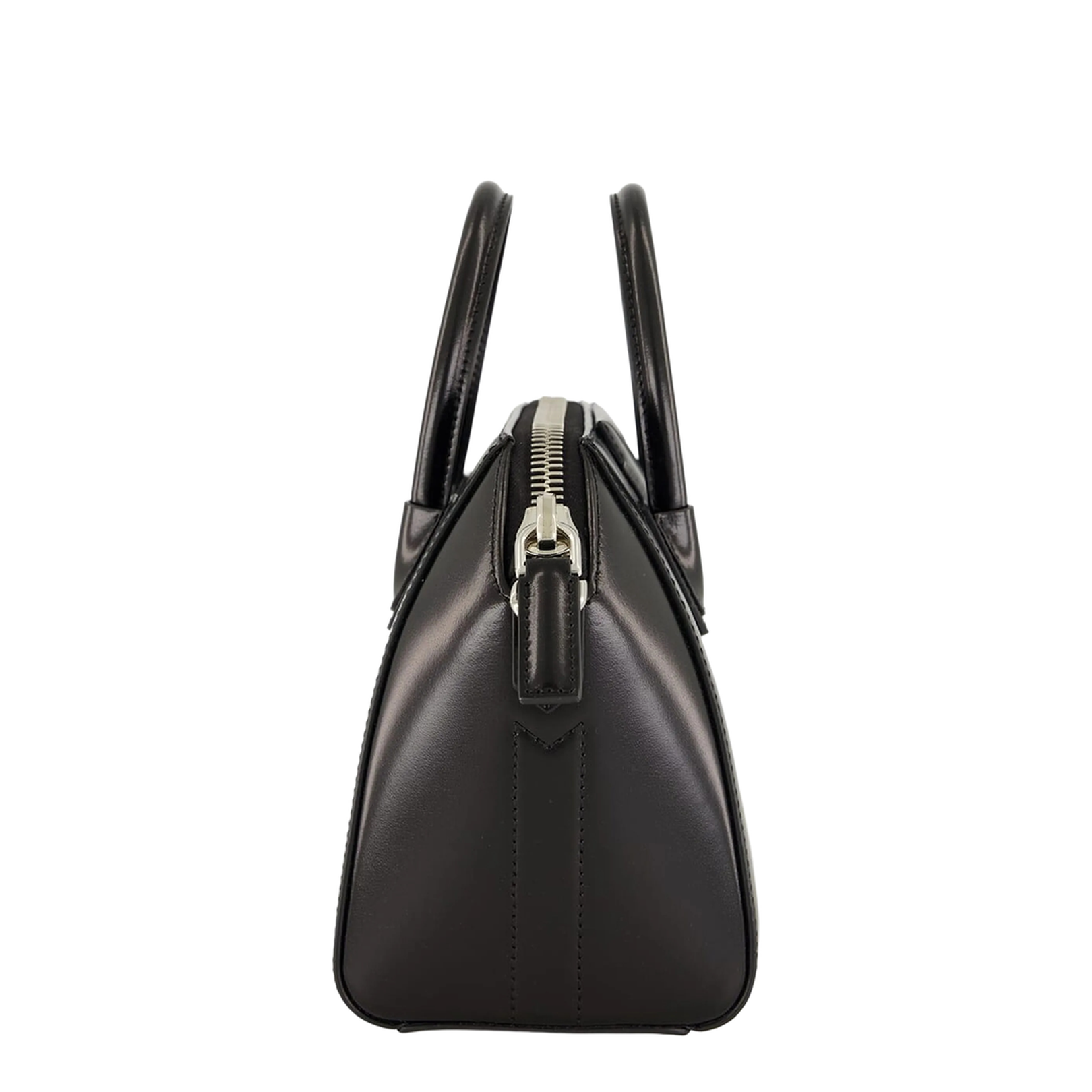 Antigona Mini Leather Shoulder Bag in Black