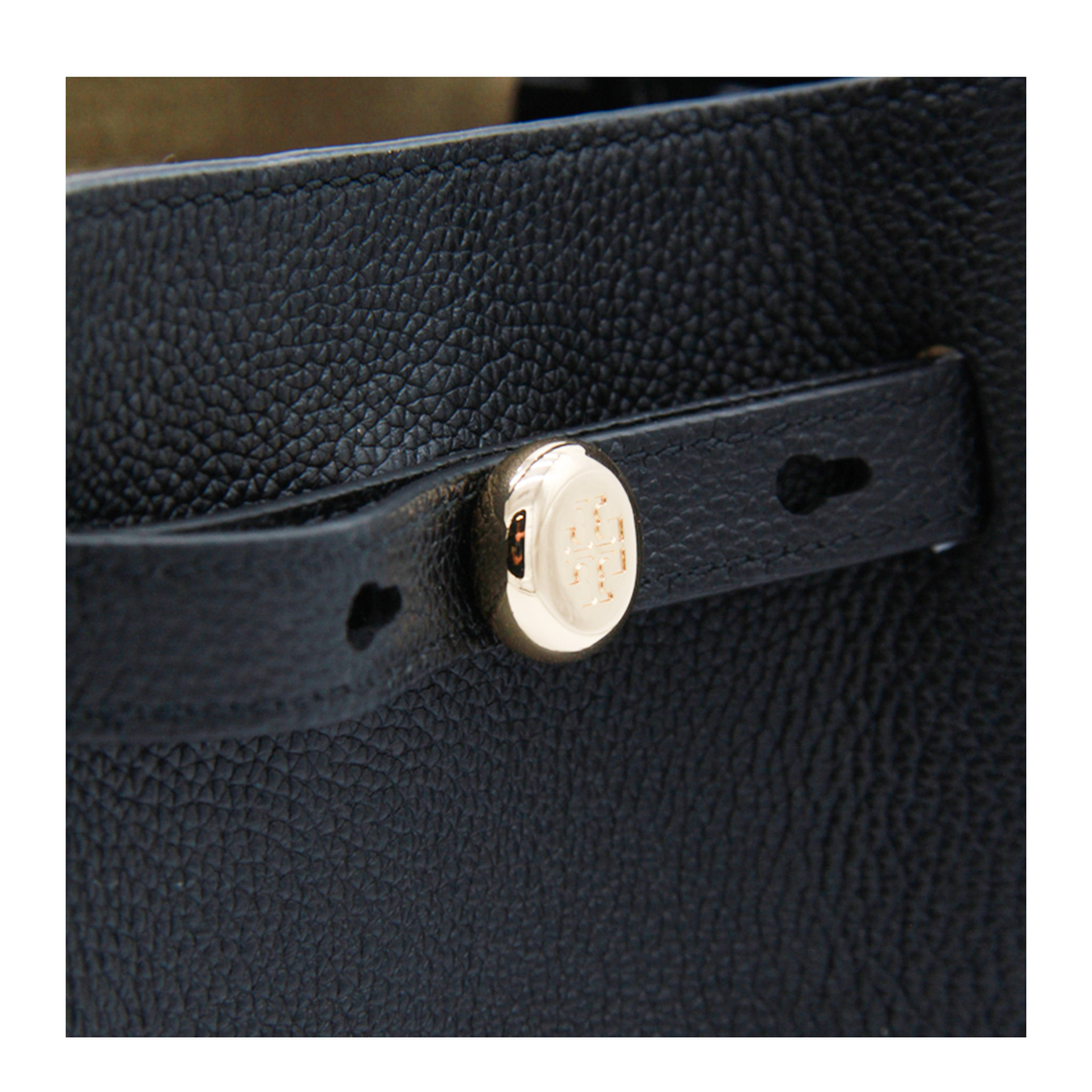 Romy Pebbled Leather Bucket Bag - Black