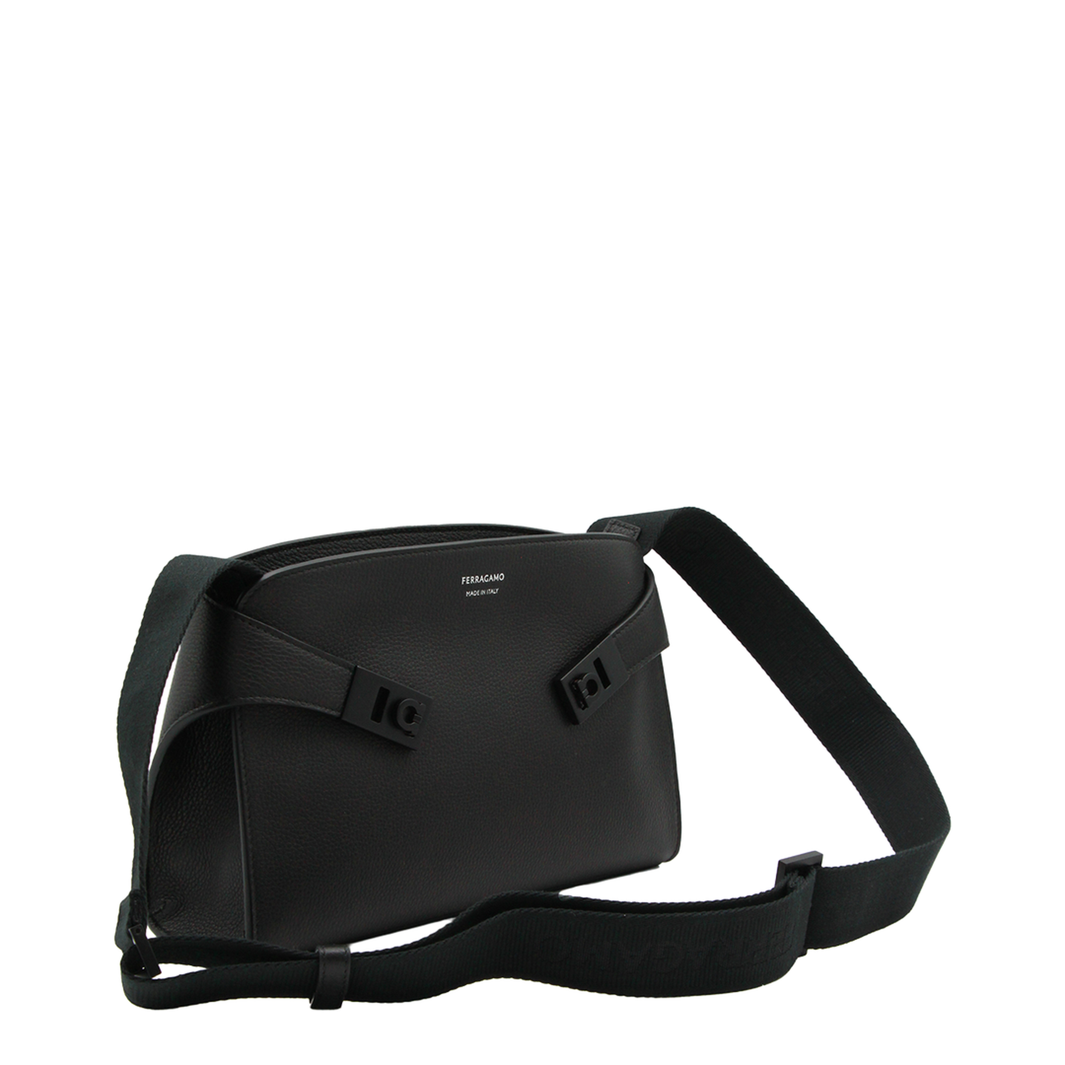 Hug Hammered Calfskin Messenger Bag - Nero