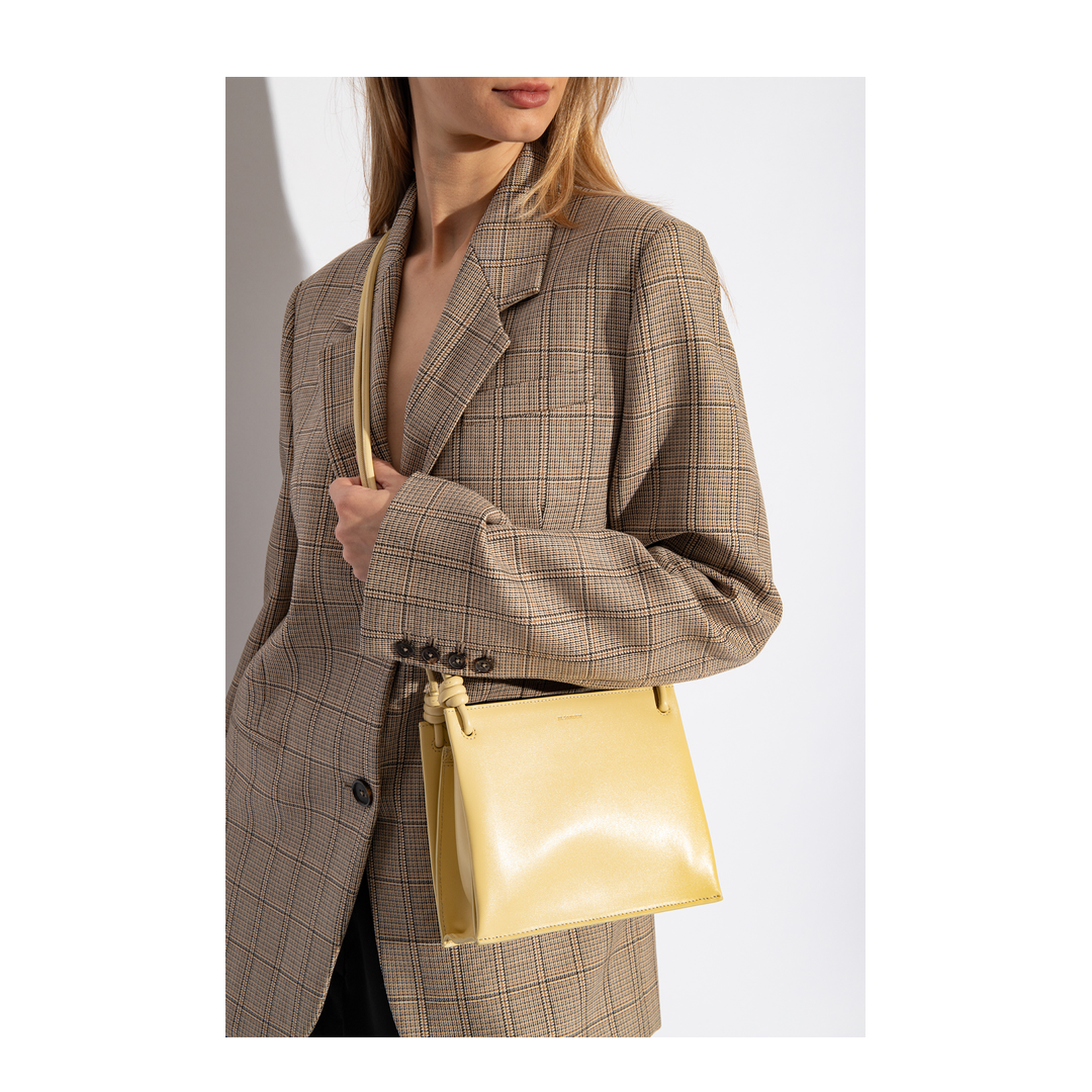 Giro Small Shoulder Bag