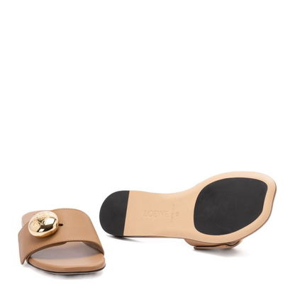 Pebble Slide in Soft Calfskin Brown