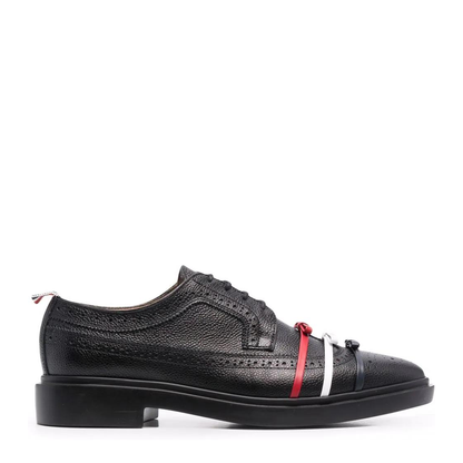 MAYFEYR - Thom Browne - 3-Bow Longwing Brogue On Lightweight Rubber Sole In Pebble Grain Leather - FFD103A06257001