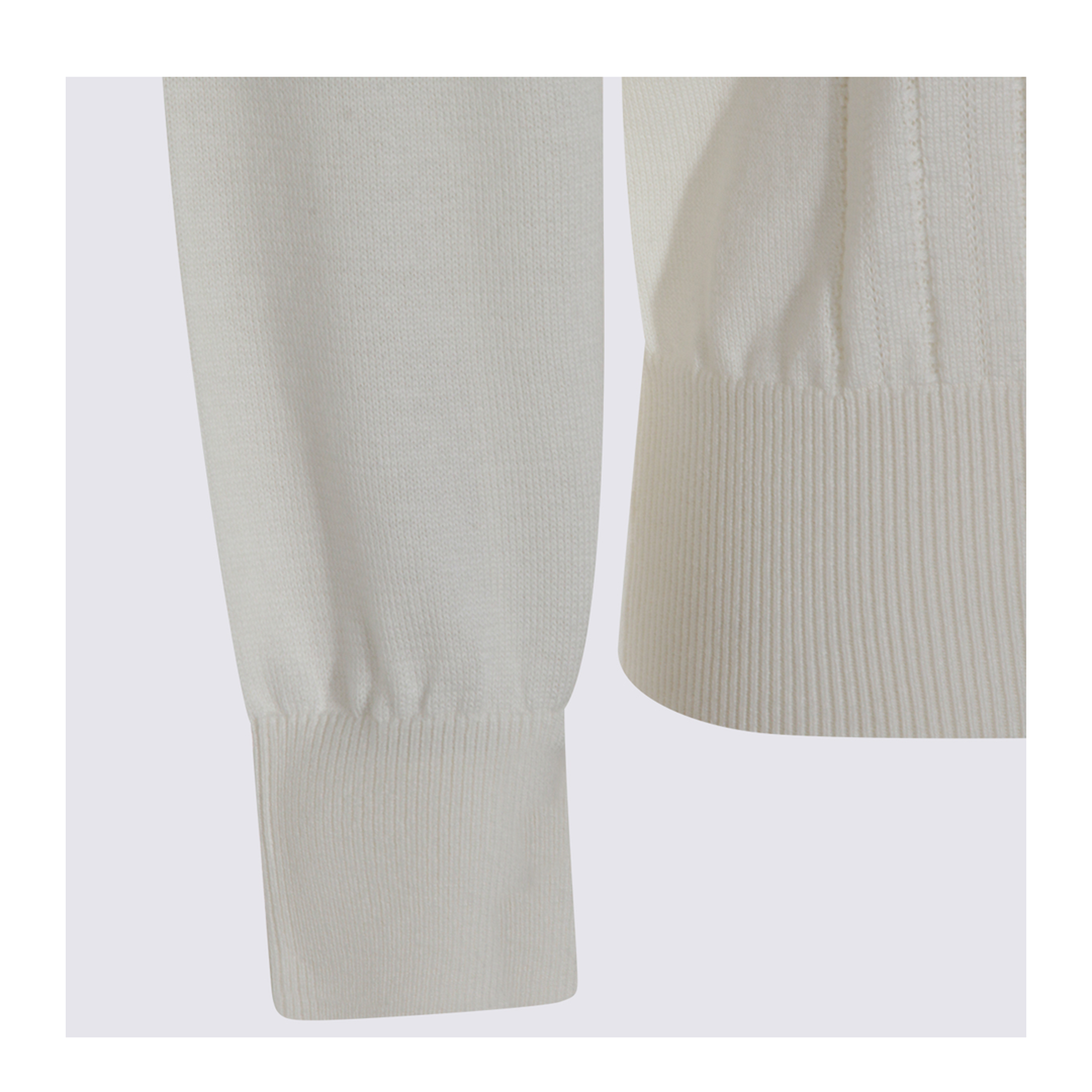 Sweater in White