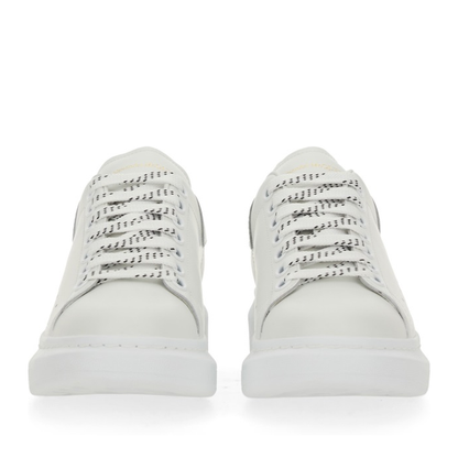 Oversized Sneaker