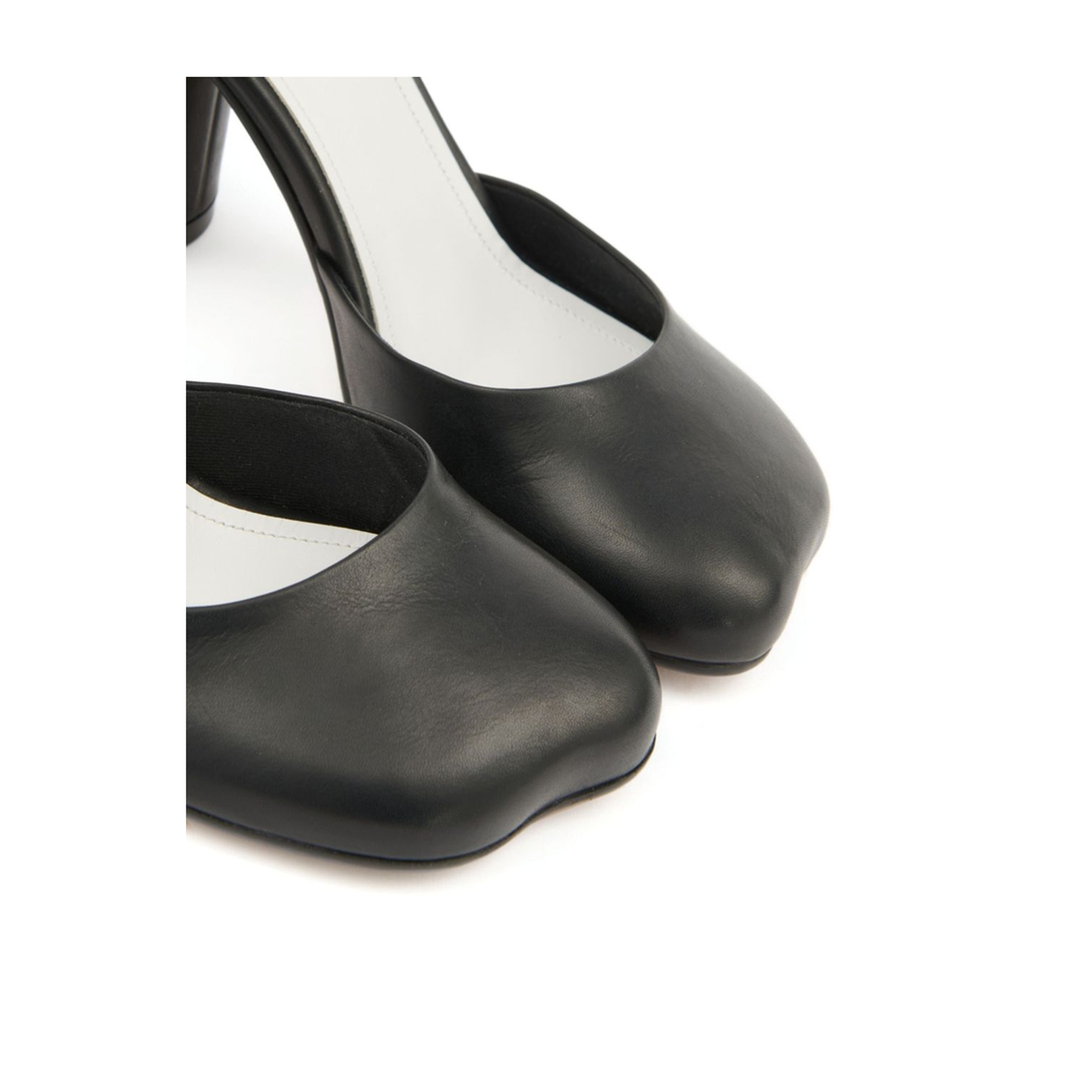 Court Shoe - Black