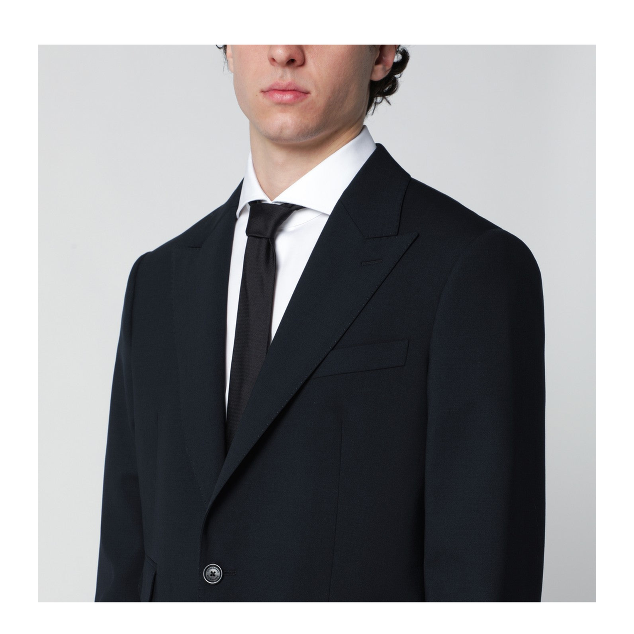 Navy Blue Single-Breasted Suit in Wool Blend