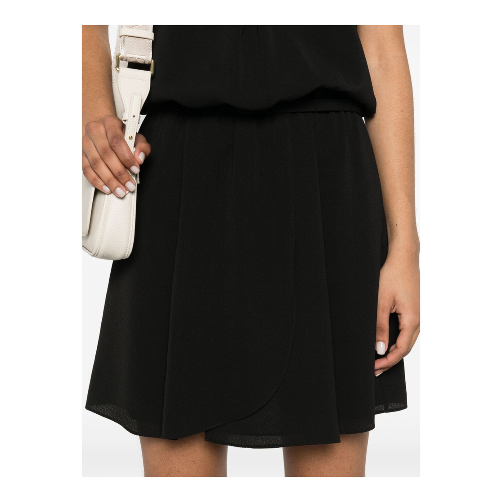 Elegant Black Dress with Short Sleeves