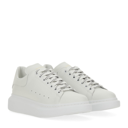 Oversized Sneaker