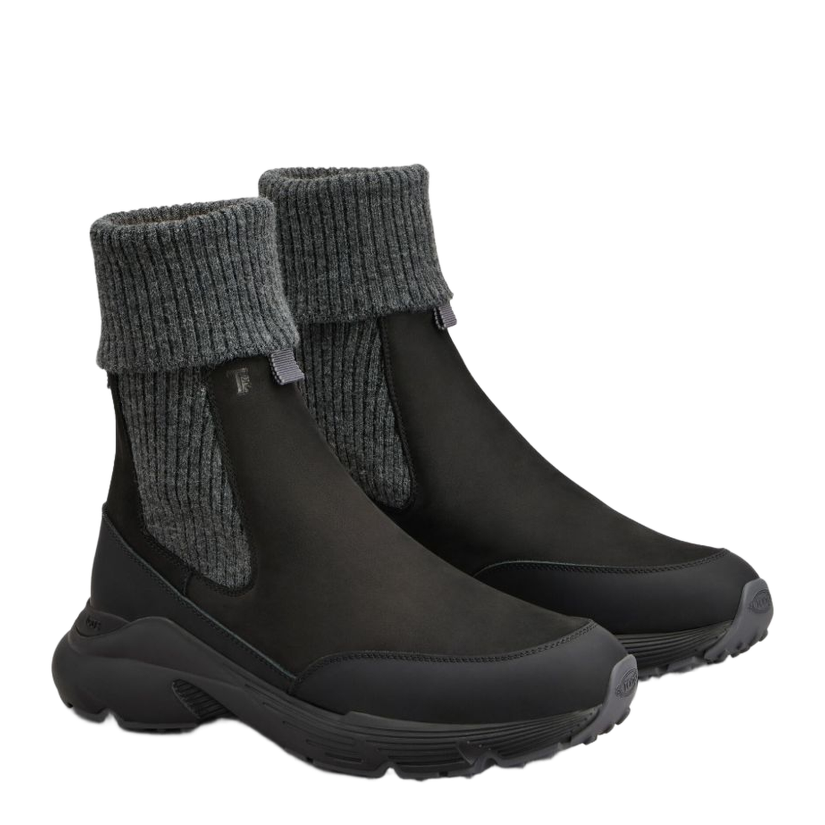 Chelsea Boots in Nubuck and Knit