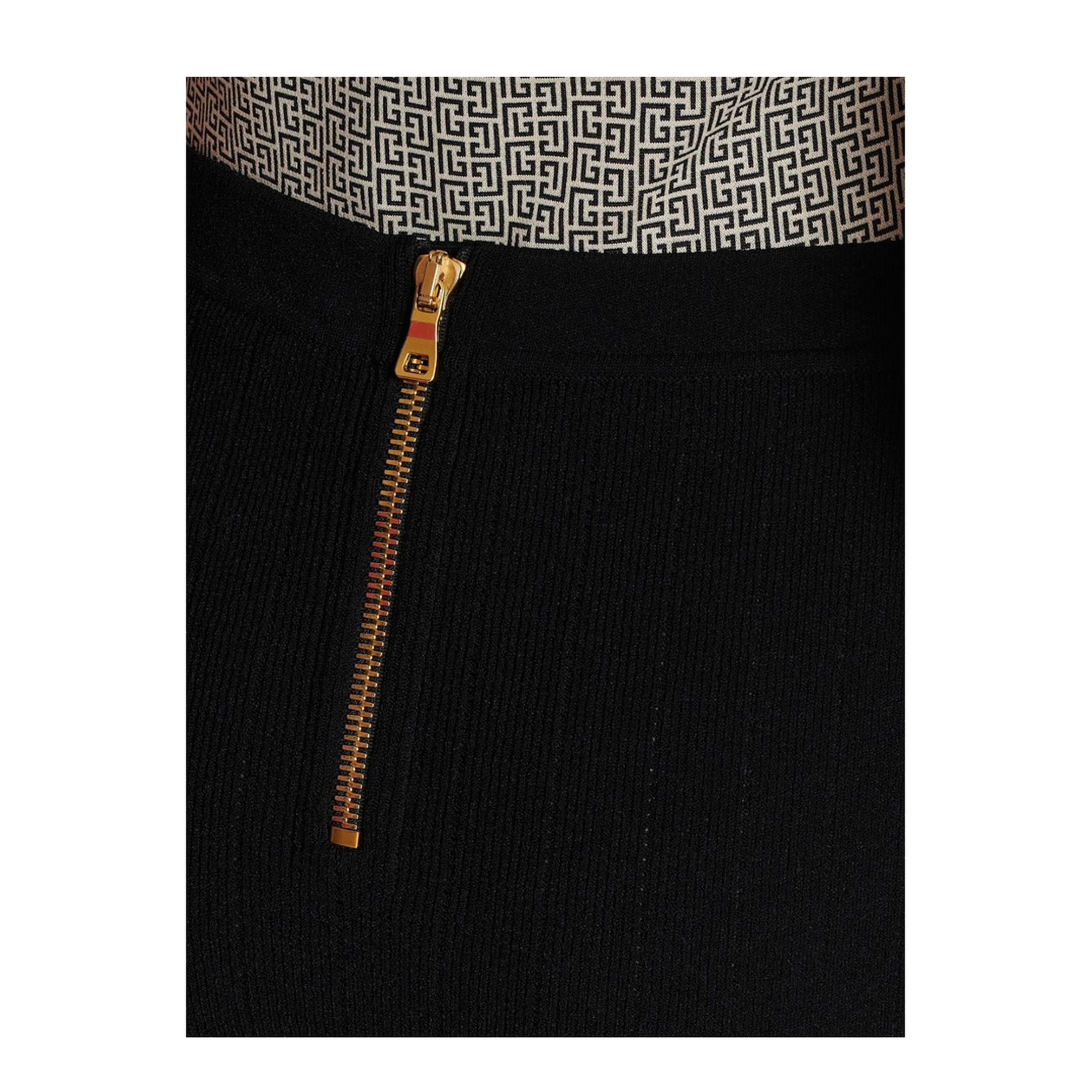 Knit Skirt with Buttons