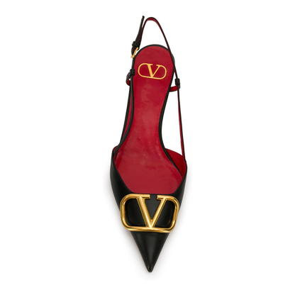 VLogo Signature Pointed Toe Side Buckle Fastening