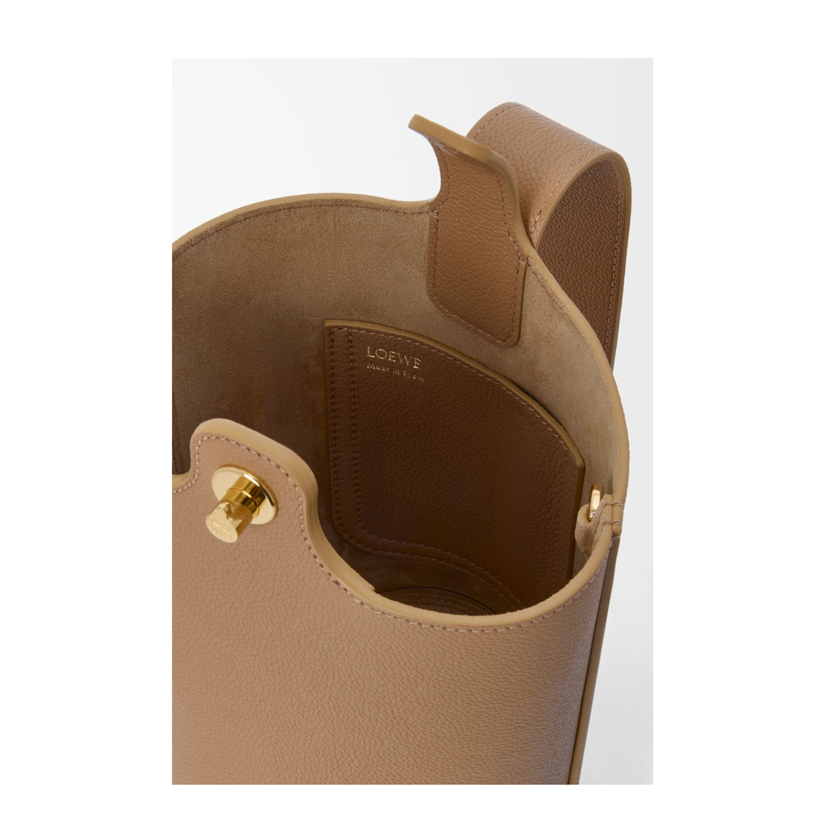 Mini Pebble Bucket in Soft Grained Calfskin