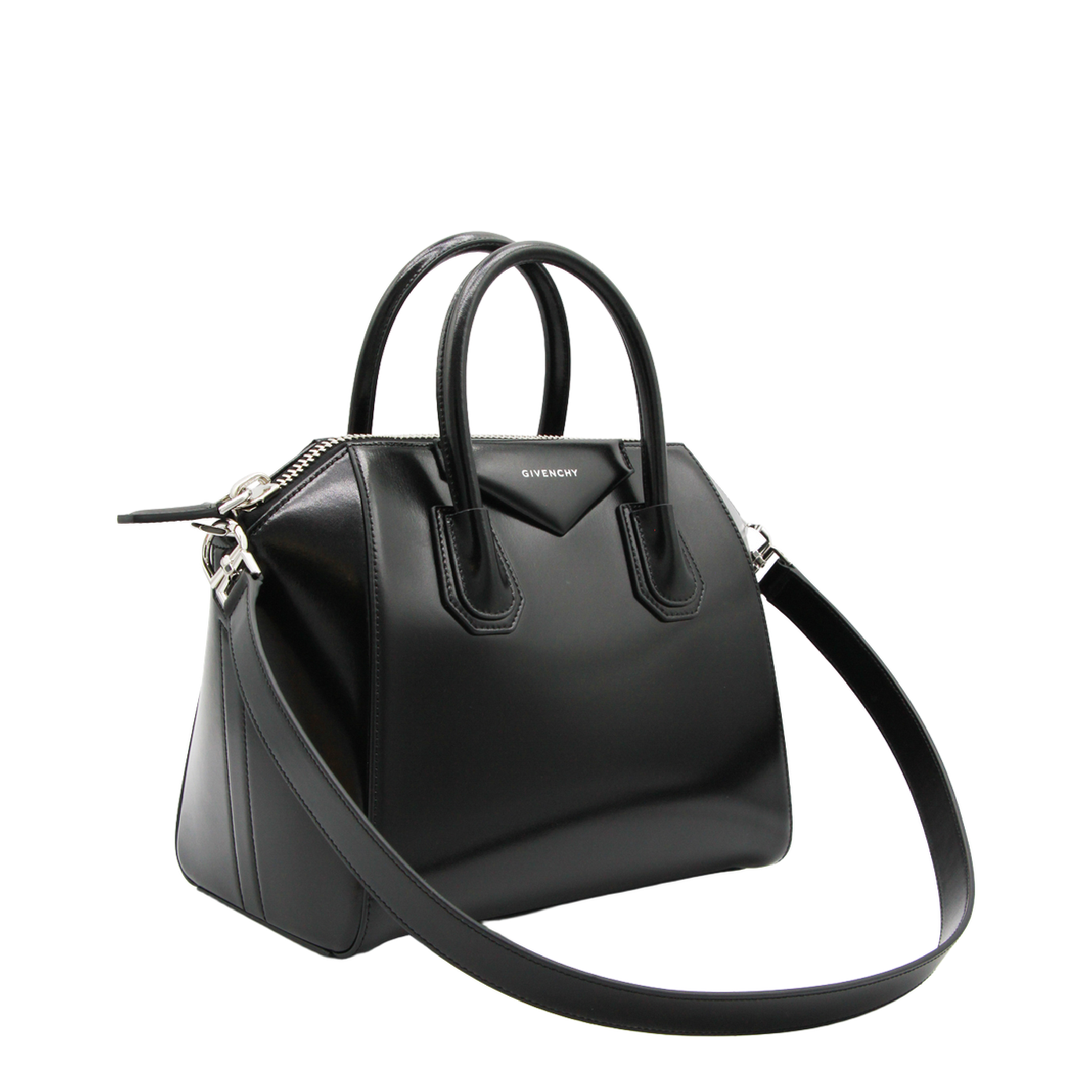 Antigona Small Leather Shoulder Bag