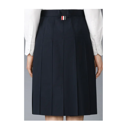 MAYFEYR - Thom Browne - Bermuda Length Front Fly Pleated Skirt With Gg Details In Wrinkle Free Cotton Suiting - FGCA40UF1063415