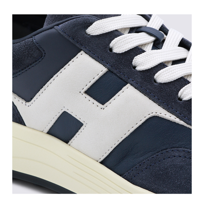 Hyperlight Sneaker