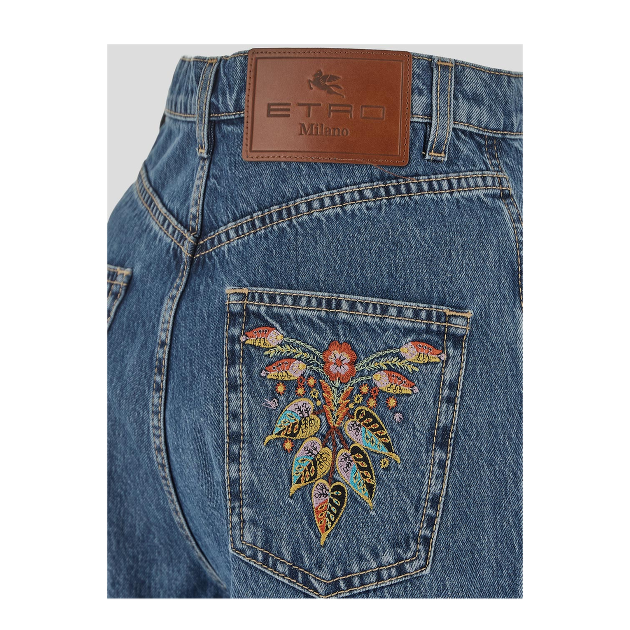 Bootcut Jeans - Light Wash