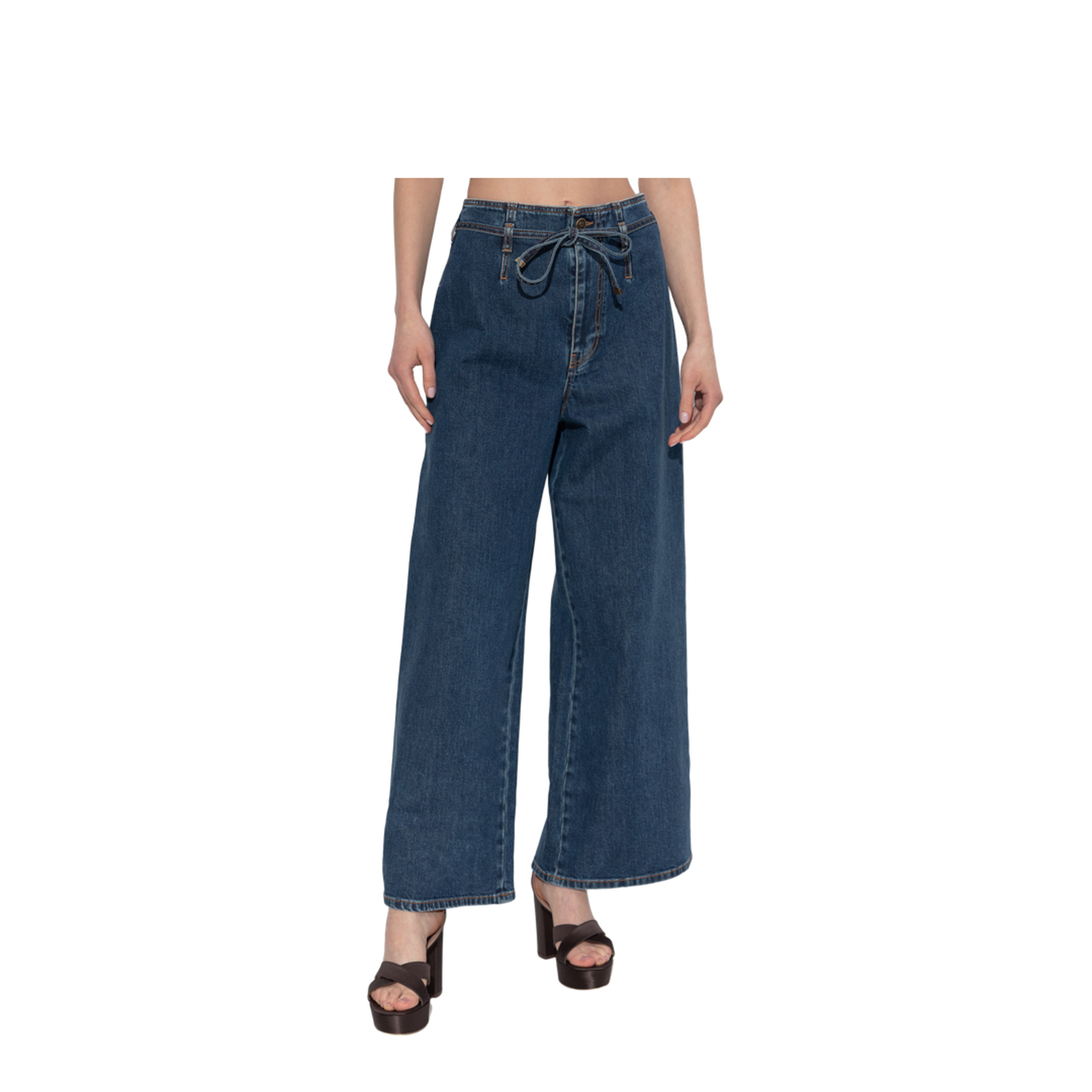High-waisted jeans