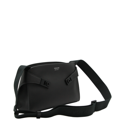 Hug Hammered Calfskin Messenger Bag - Nero