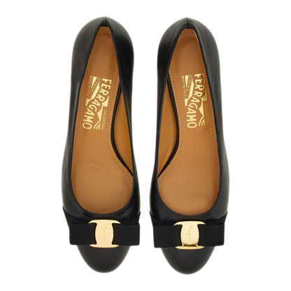 MAYFEYR - Ferragamo - Décolleté Vara Soft - 01I7450775750