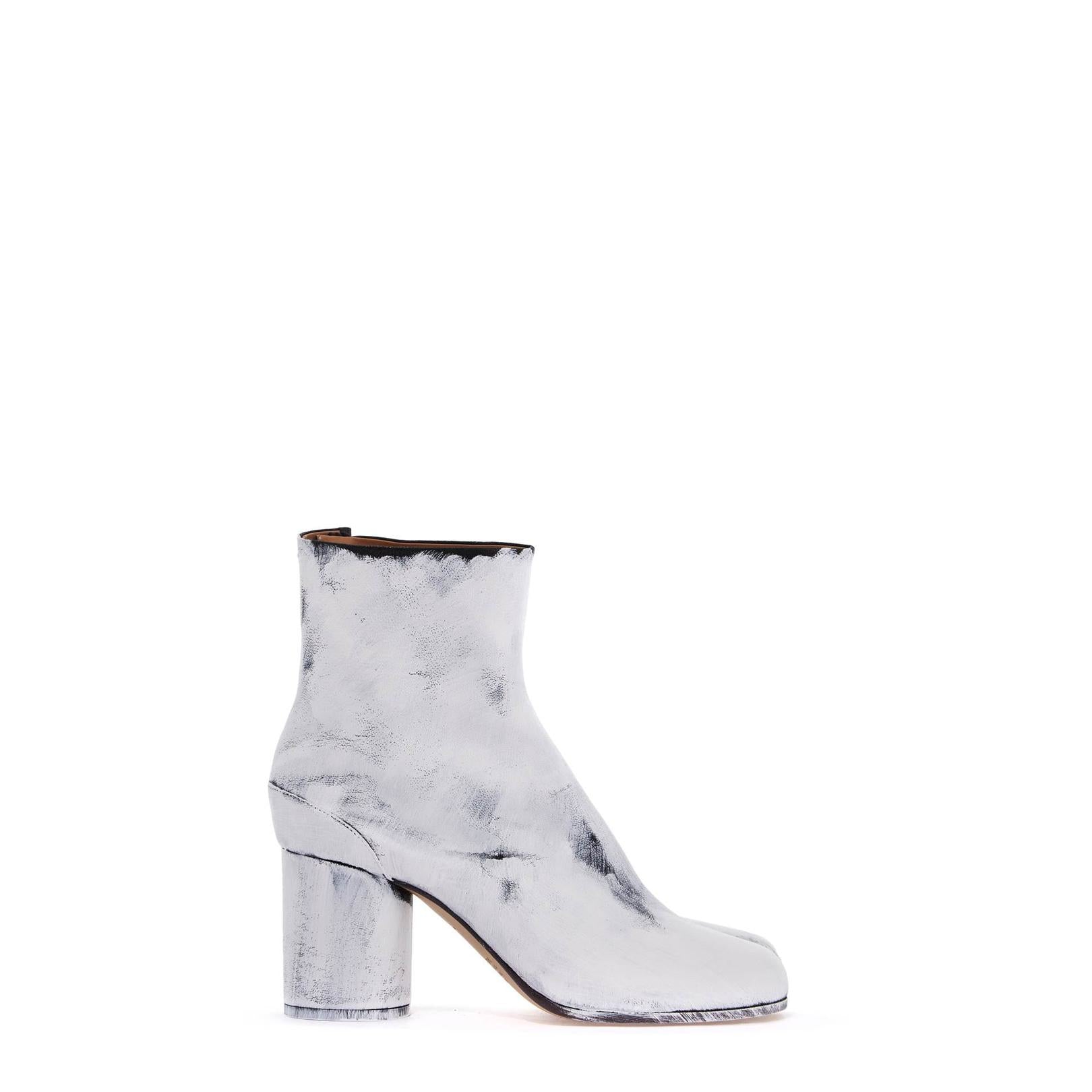 Maison Margiela tabi white ankle