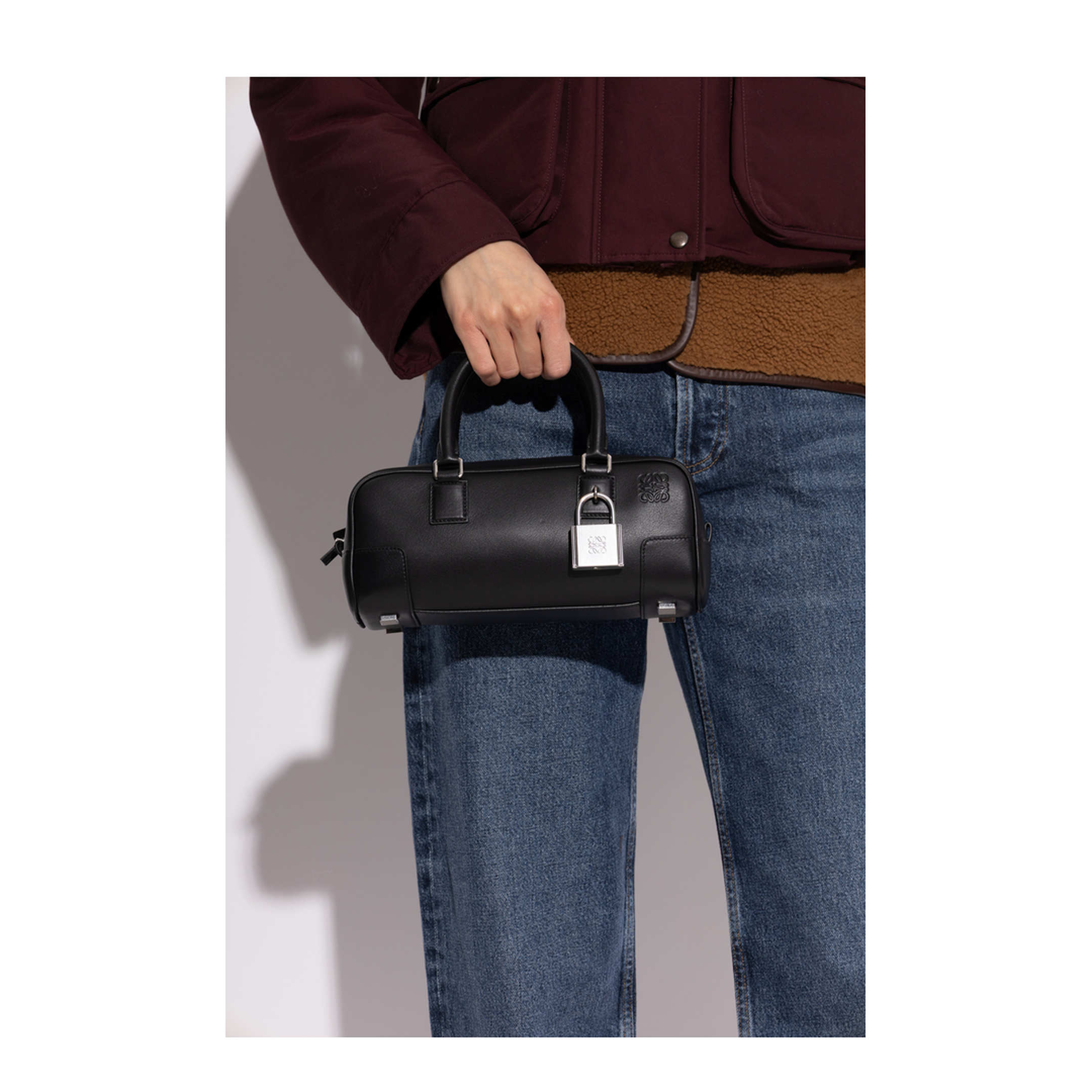 MAYFEYR - Loewe - Handbag "Amazona 23" - A039N23X070BLACK