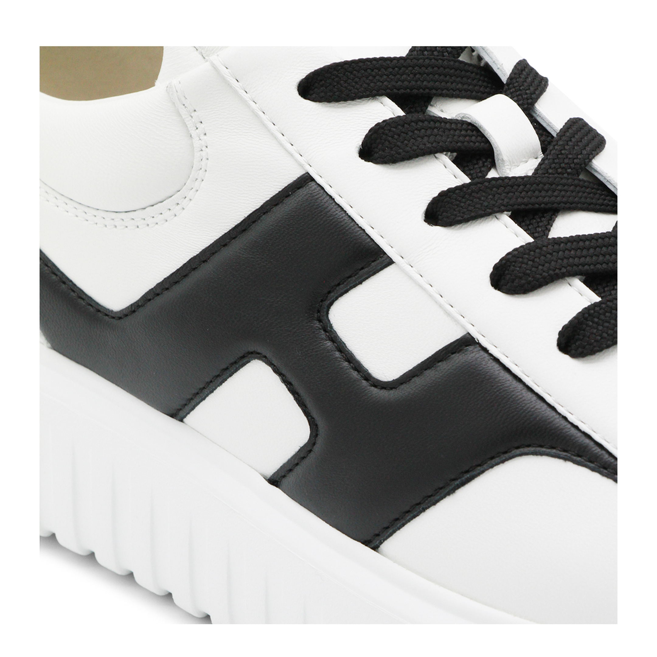 Sneakers White