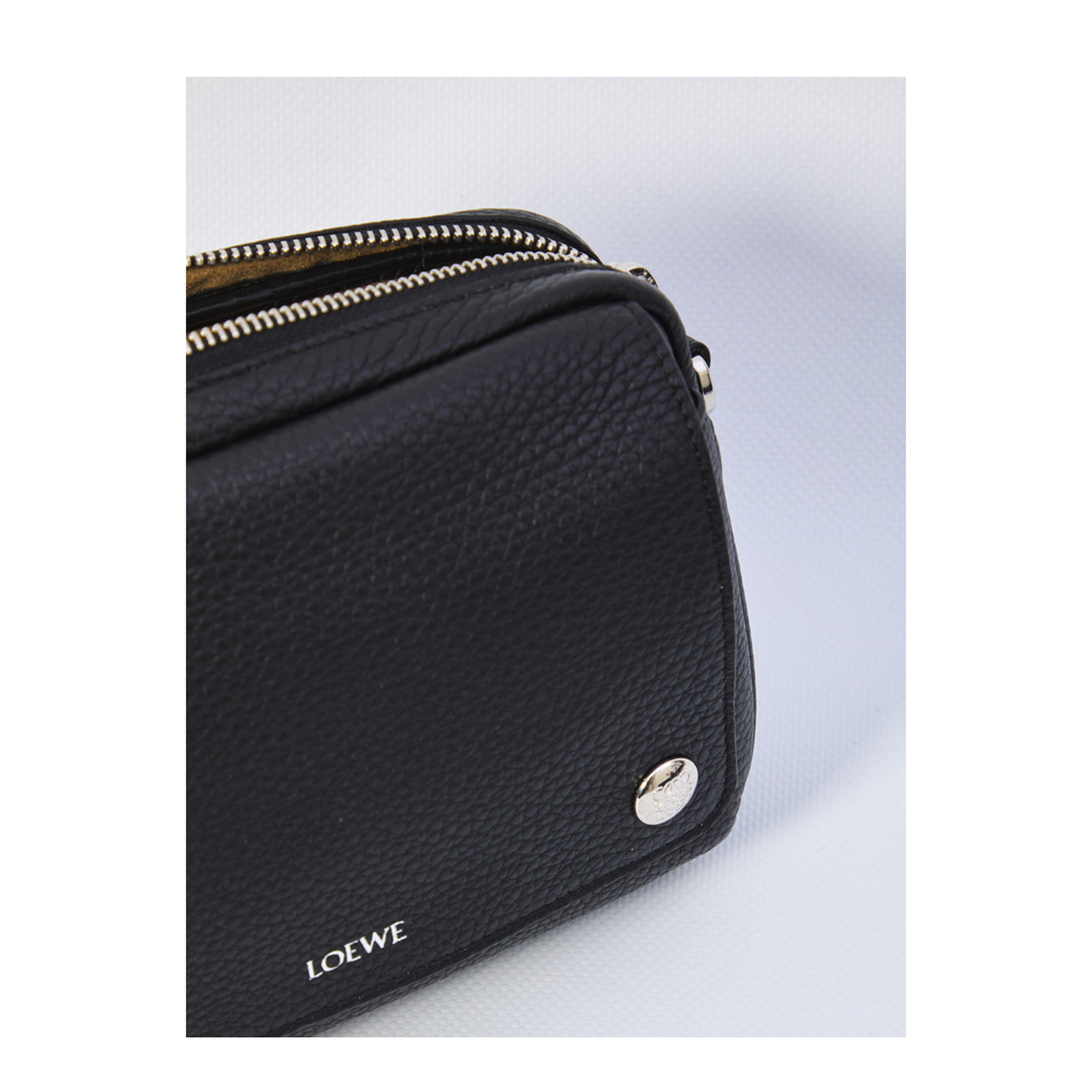 Small Pebble Messenger Bag