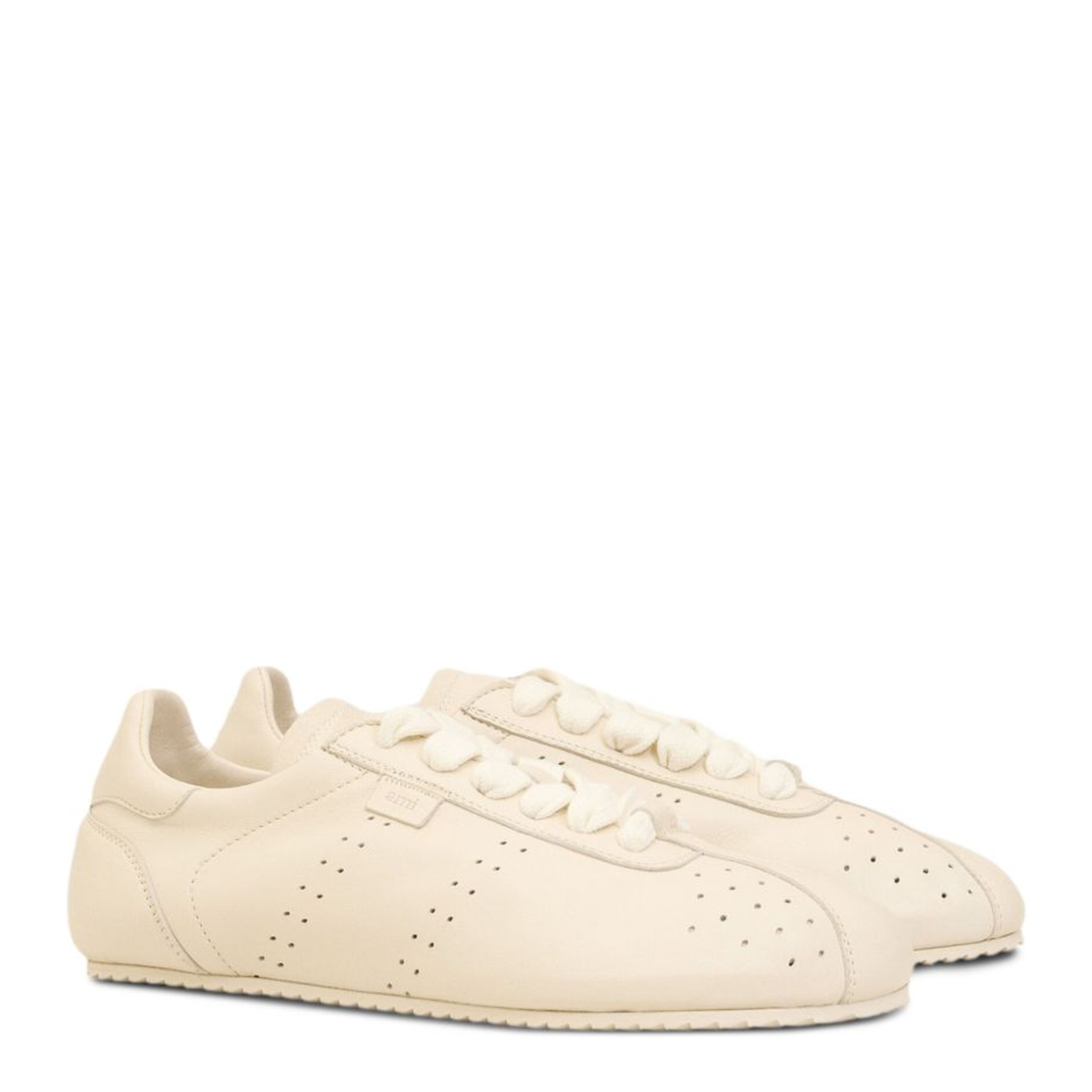 Ivory White Smooth Leather Low Top Step Sneakers