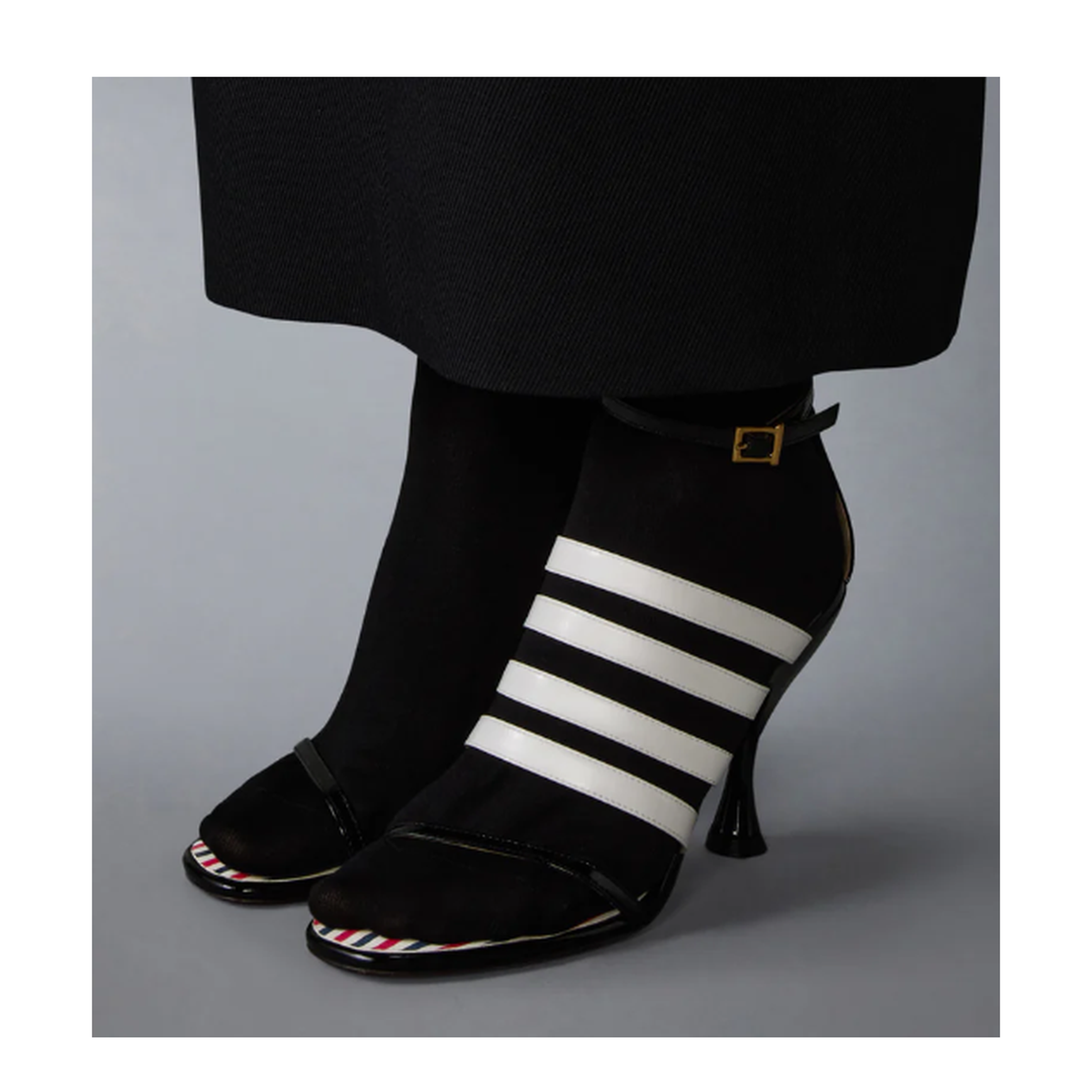MAYFEYR - Thom Browne - 4 Bar Strappy Heel Sandal W/ 90Mm Round Curved Heel In Soft Patent Leather - FFA007A00216980