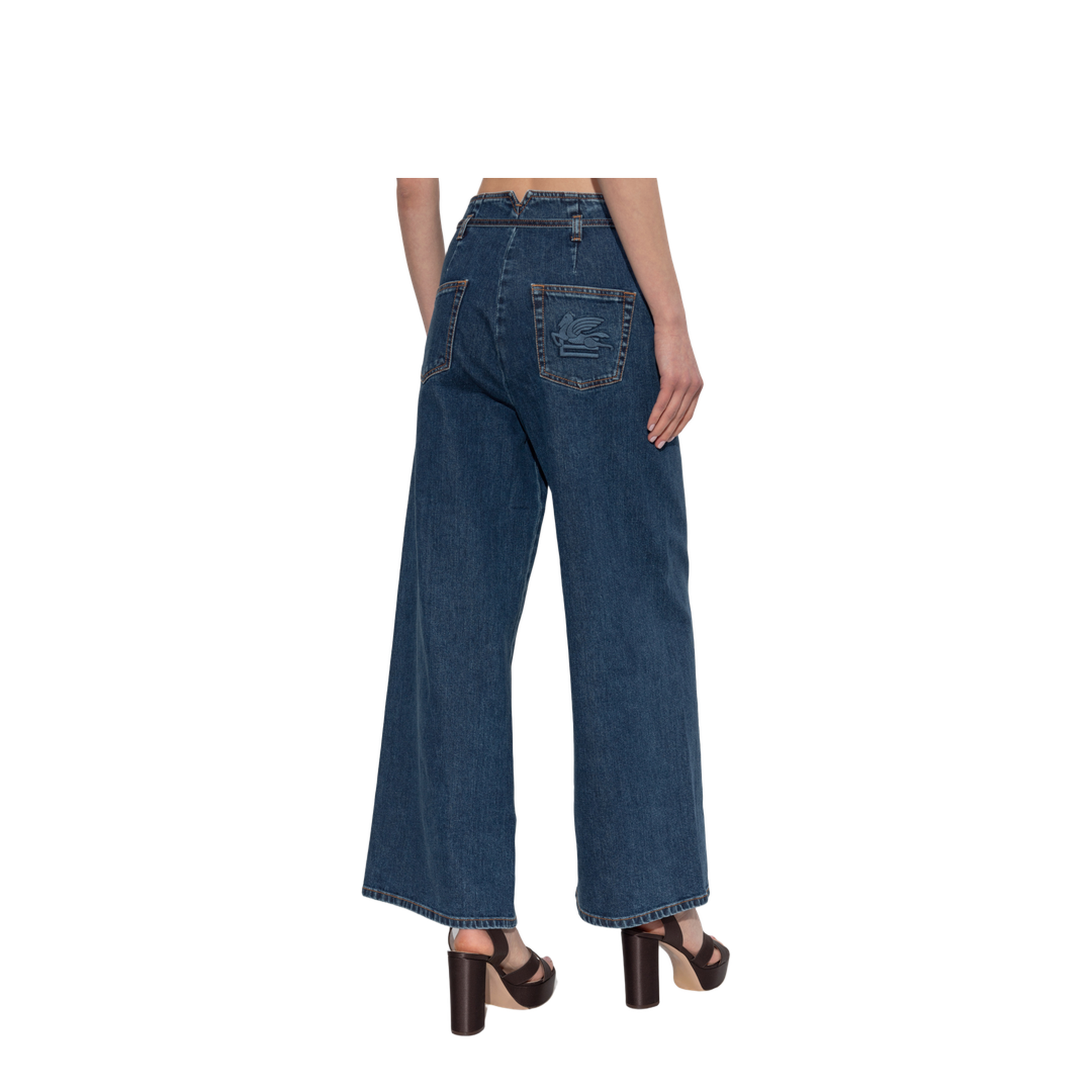 High-waisted jeans