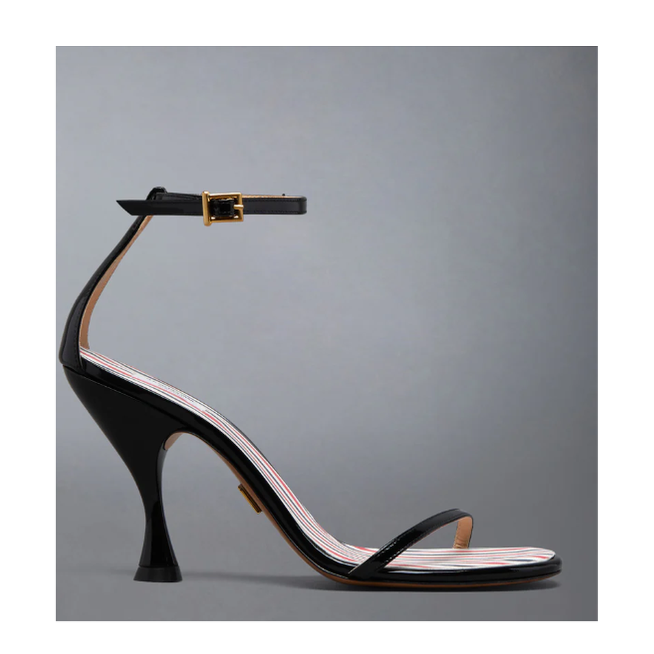 MAYFEYR - Thom Browne - 4 Bar Strappy Heel Sandal W/ 90Mm Round Curved Heel In Soft Patent Leather - FFA007A00216980