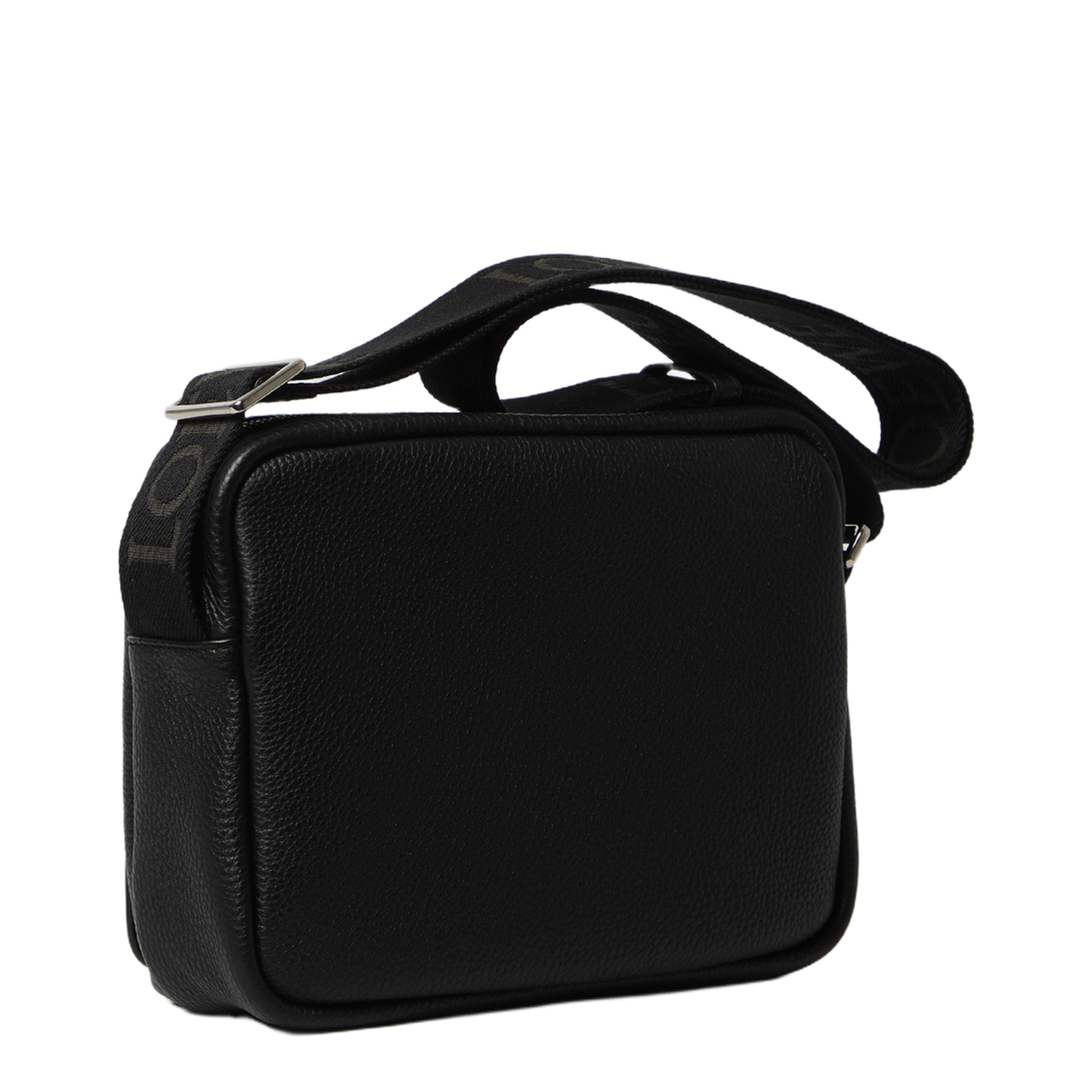 Medium Pebble Messenger Bag