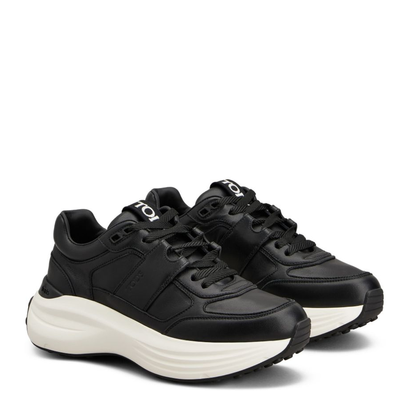 Sneakers in Leather