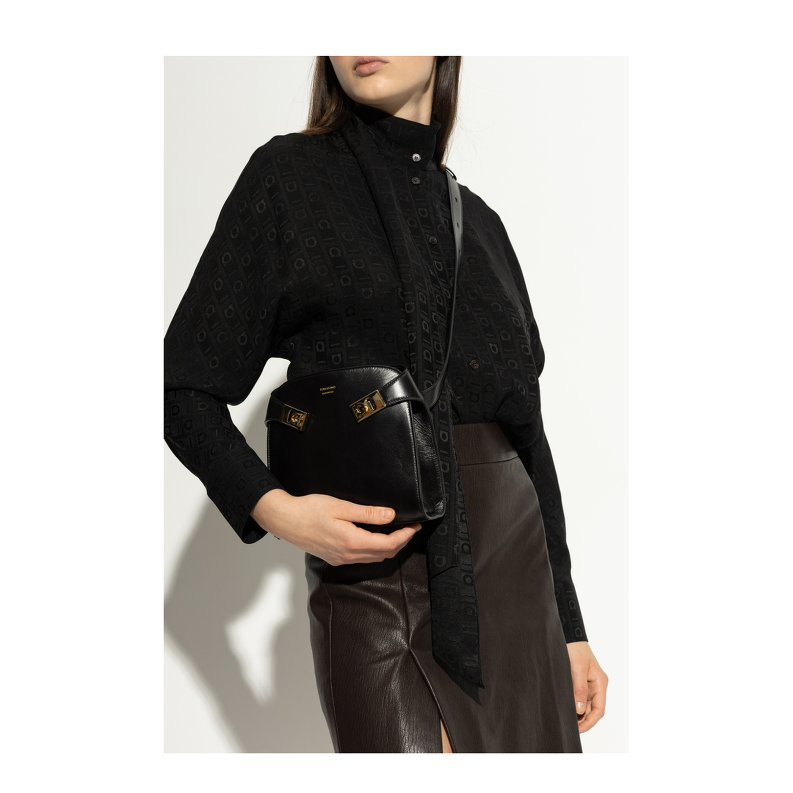 Hug Mini Shoulder Bag