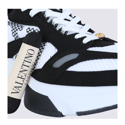 MAYFEYR - Valentino - Garavani Sneakers - 9Y2S0N88QAP0QR