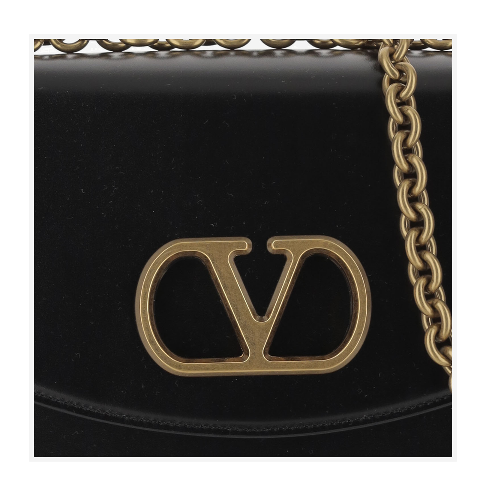 Vain Shoulder Bag