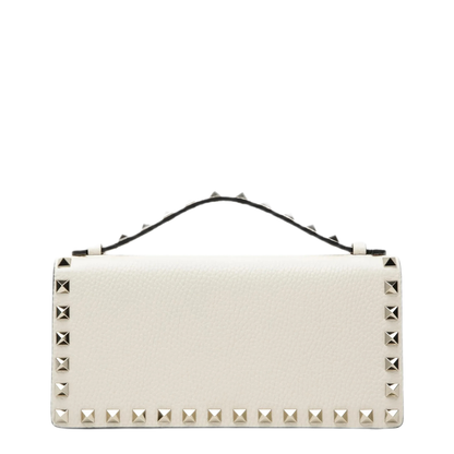Rockstud Grainy Calfskin Wallet On Chain - Light Ivory