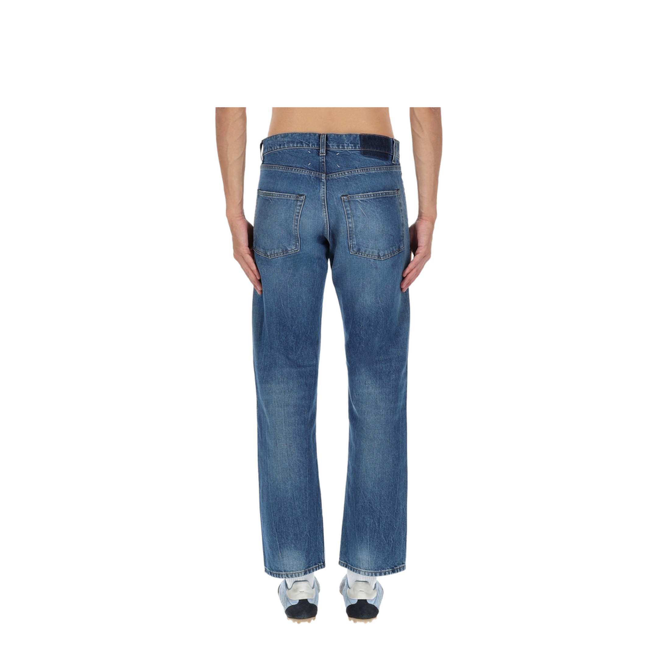Jeans with patch