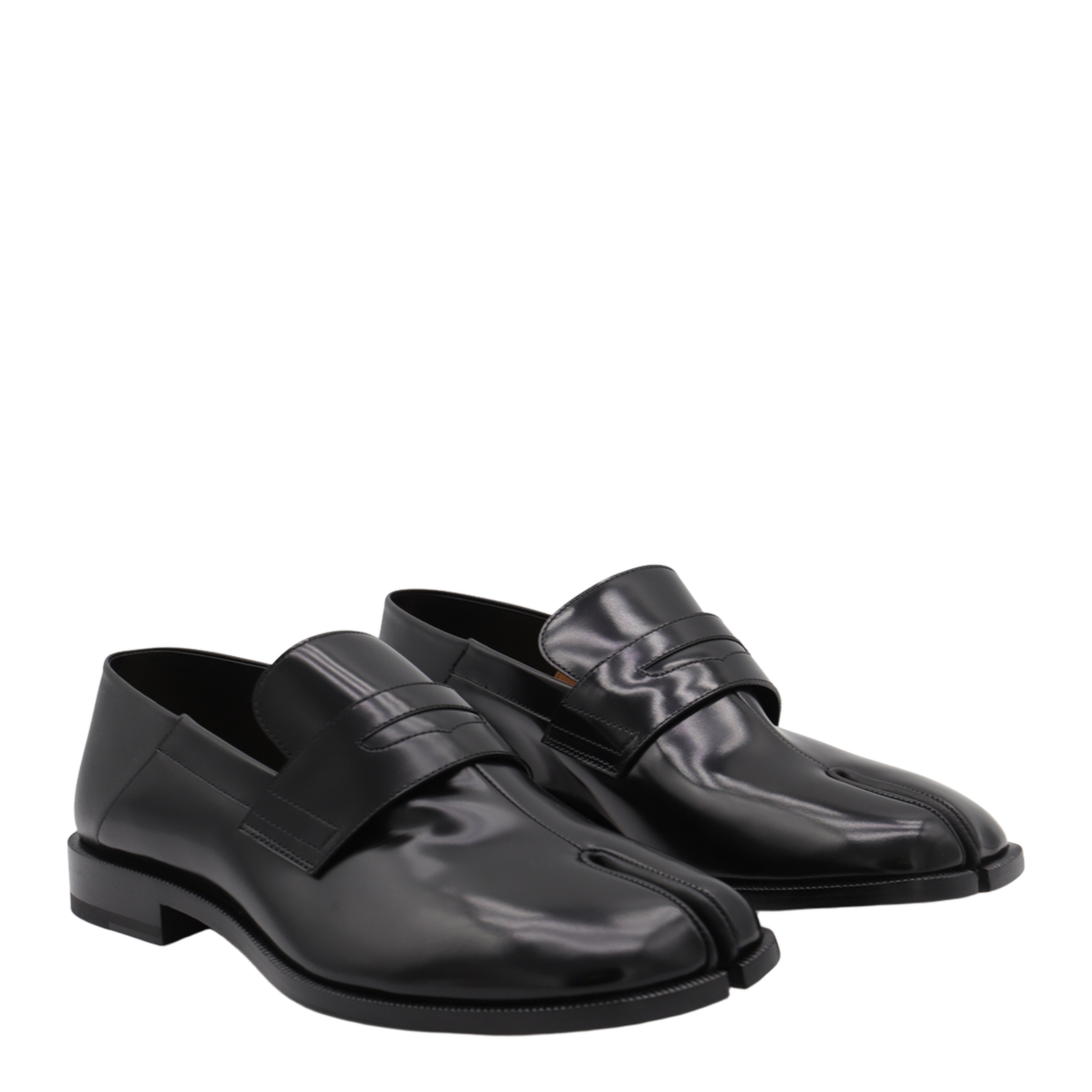 Tabi Loafer in Black Leather