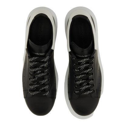 Oversized Sneaker