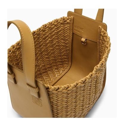 women's clutch