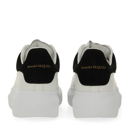 Oversized Sneaker
