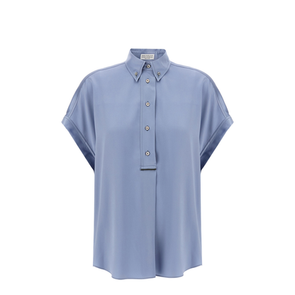 Short sleeves. Front button closure. Pointed collar.