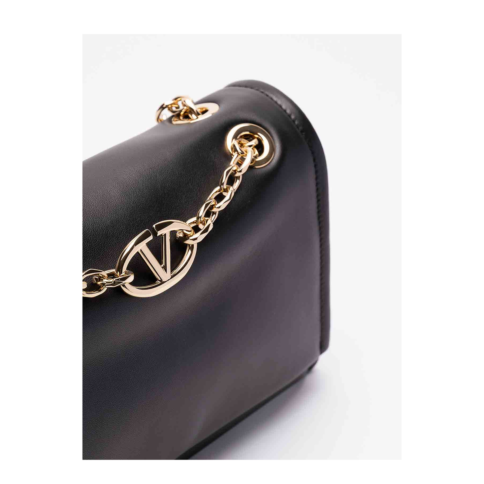 Leather Shoulder Bag with Metal Chain Handle