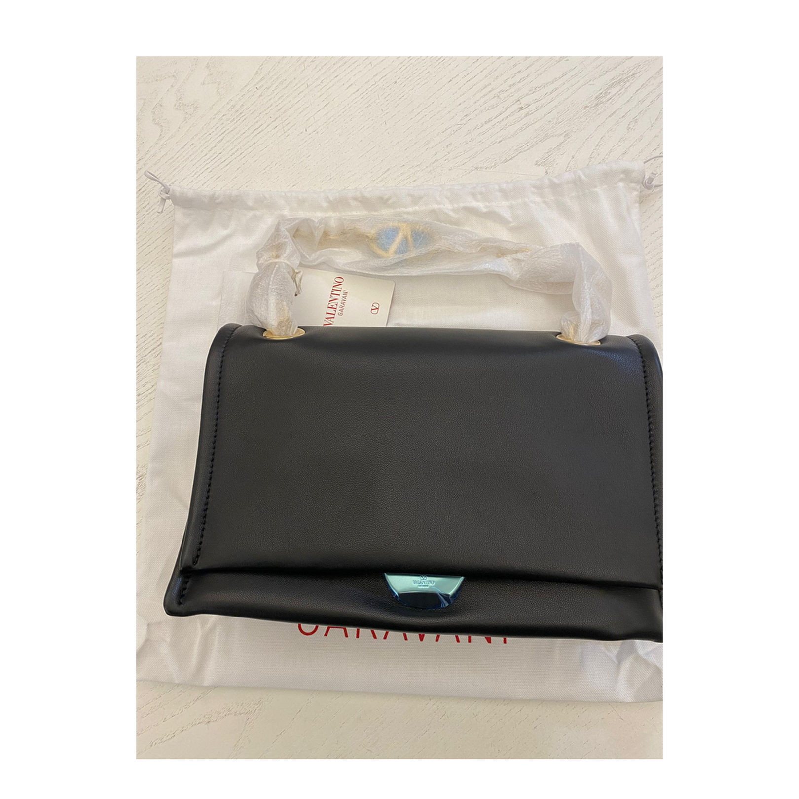 Shoulder Bag on Chain