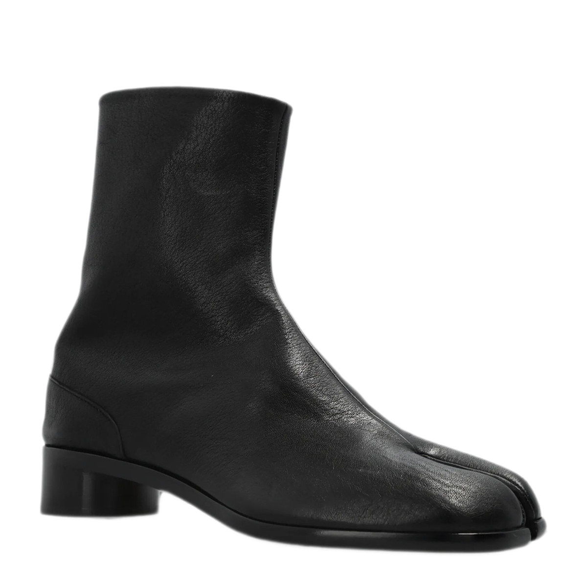 Tabi Leather Ankle Boots In Black
