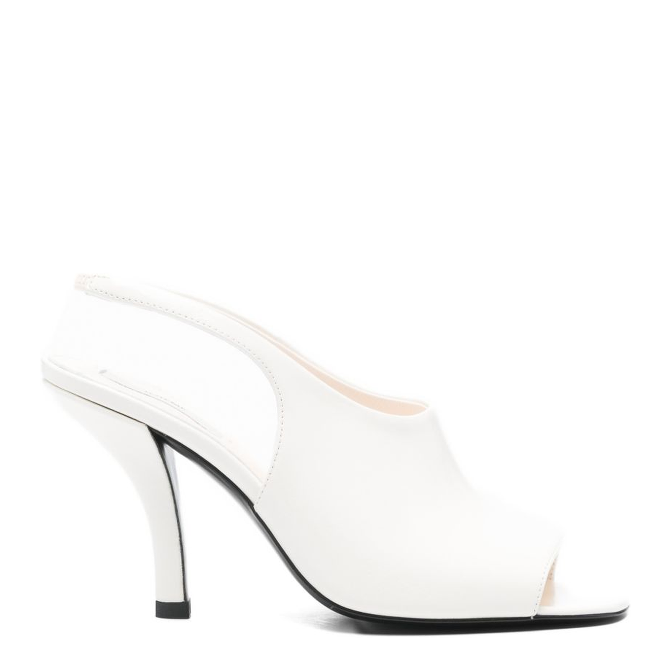 Main With Heel White