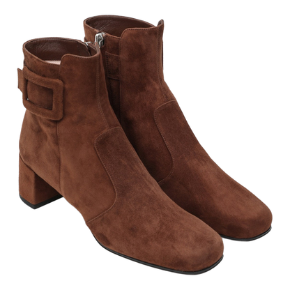 TrÃ¨s Vivier ankle boots in brown suede